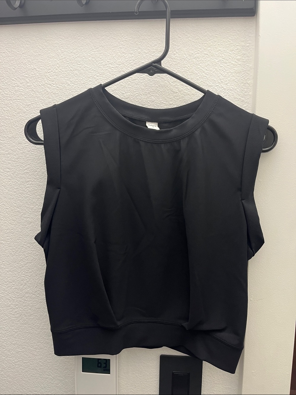 HALARA Black Muscle Tee Tank Top